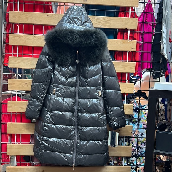 NWT,1 MADISON LUXE Fox-Fur Down Puffer Coat,attached hood removable fur,taupe - Picture 3 of 17